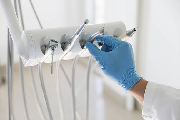 Professional Emergency Dentist technician working in Choctaw Lake, OH
